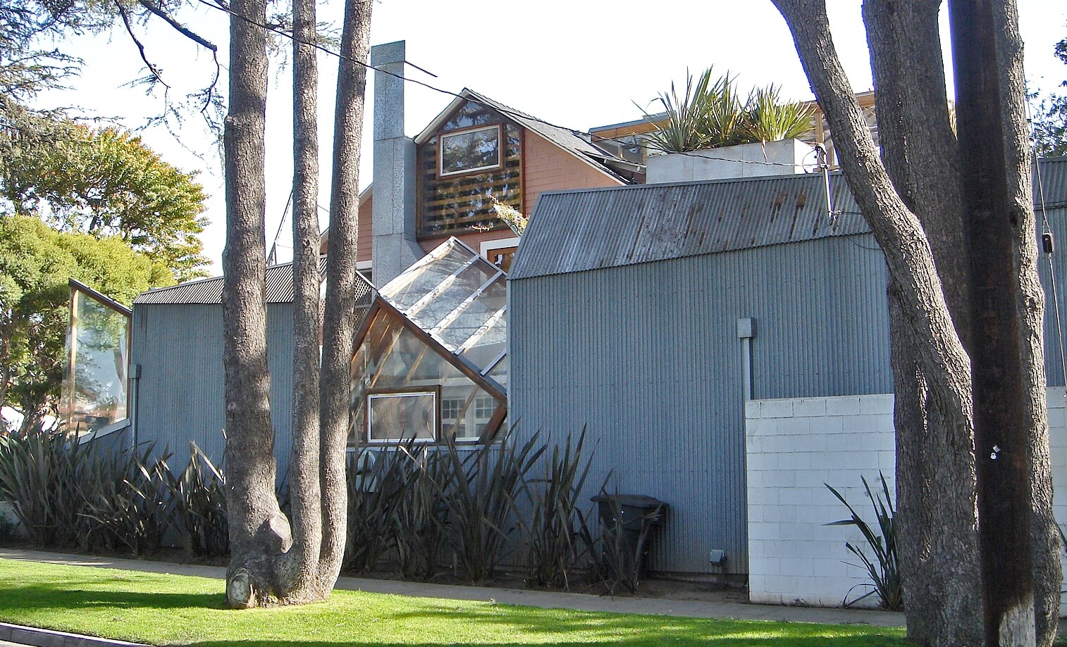 Gehry Residence in Santa Monica, California (1978)