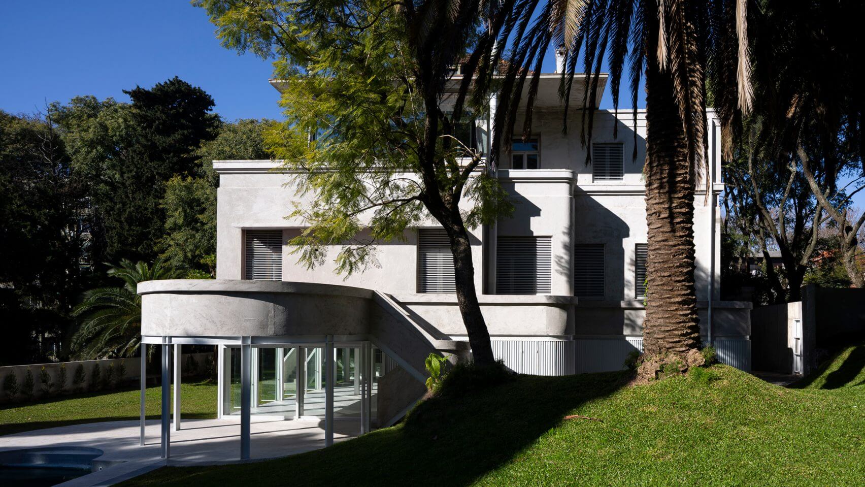 casa-luar-adamo-faiden-argentina_dezeen_2364_col_5-1704x959