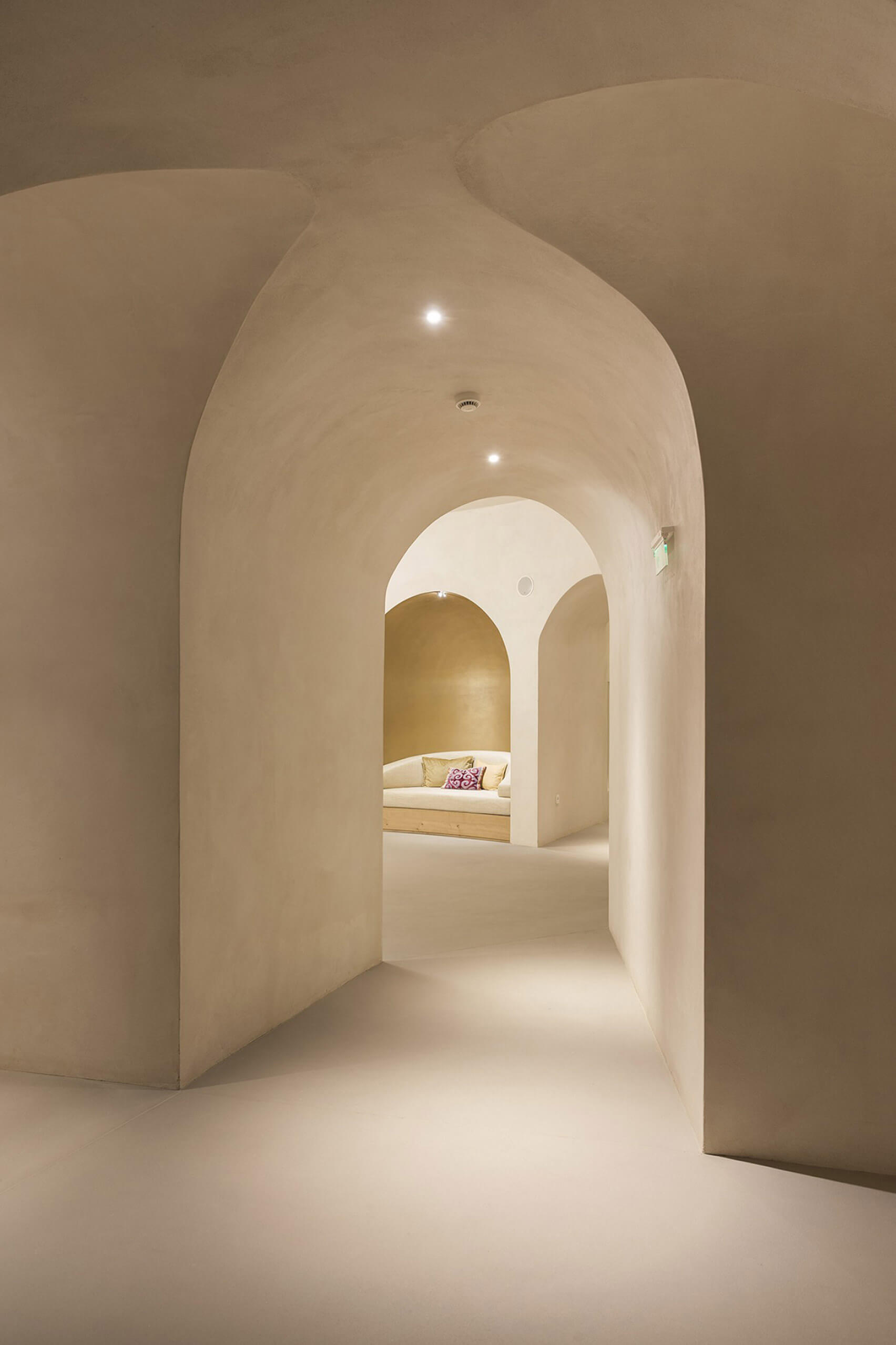 euphoria-spa-retreat-decaarchitecture-mystras-greece_dezeen_1704_col_0