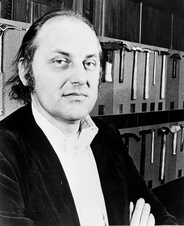 See page for Hans Hollein, author [Public domain], Wikimedia Commons