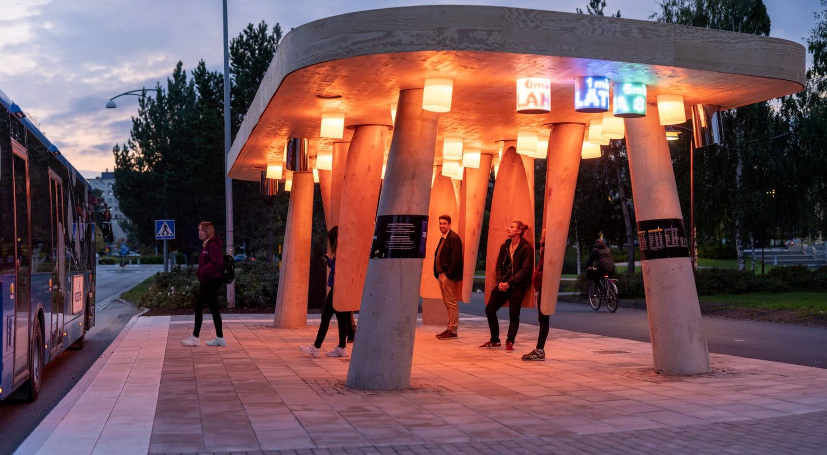 station-of-being-arctic-bus-stop-rombout-frieling-lab_dezeen_2364_col_2-1704x938