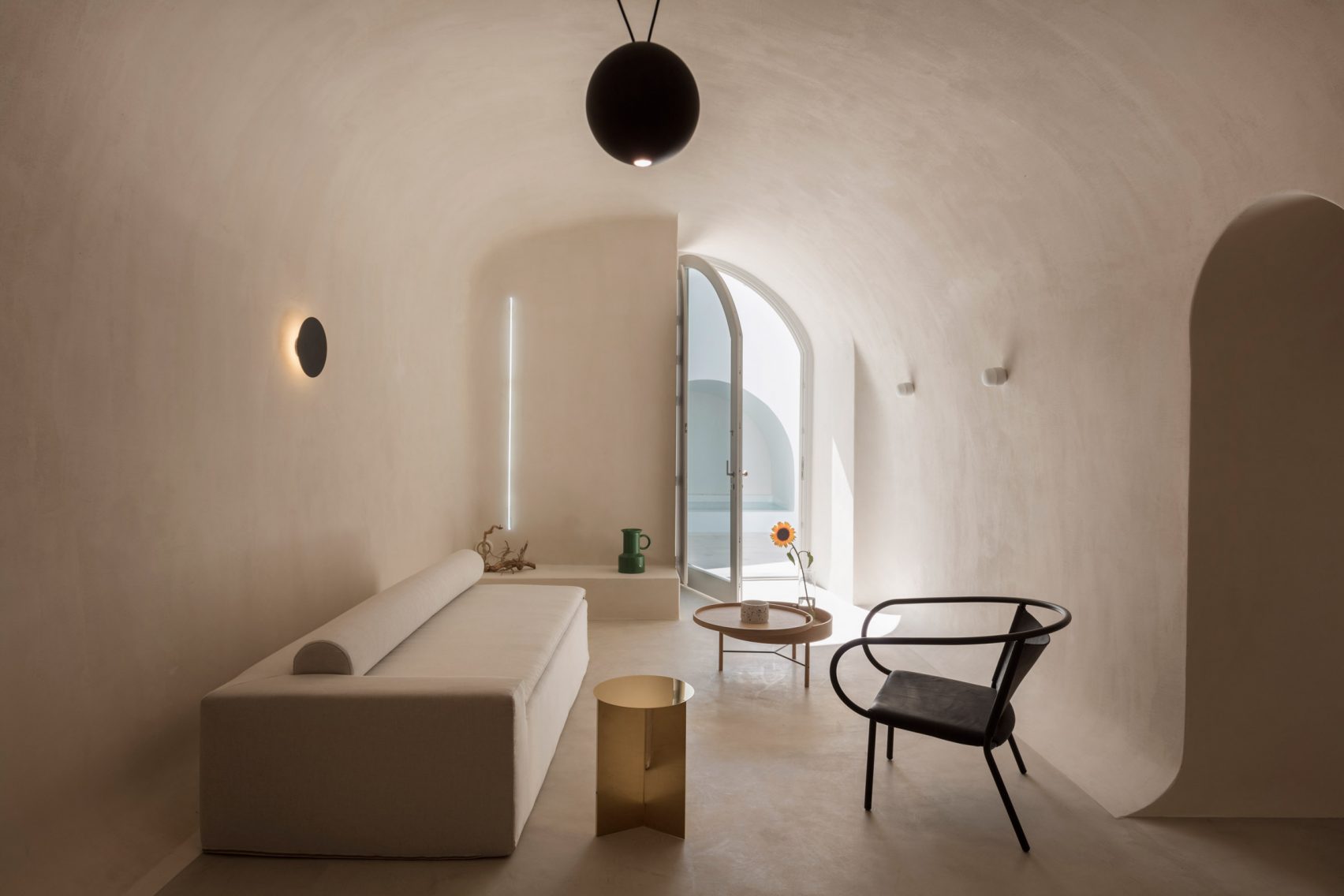 two-holiday-residences-fira-kapsimalis-architects-santorini-greece_dezeen_2364_col_9-1704x1136