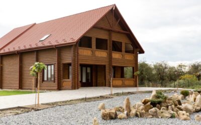 Architekt domów drewnianych – jak wybrać specjalistę od projektów z duszą natury?